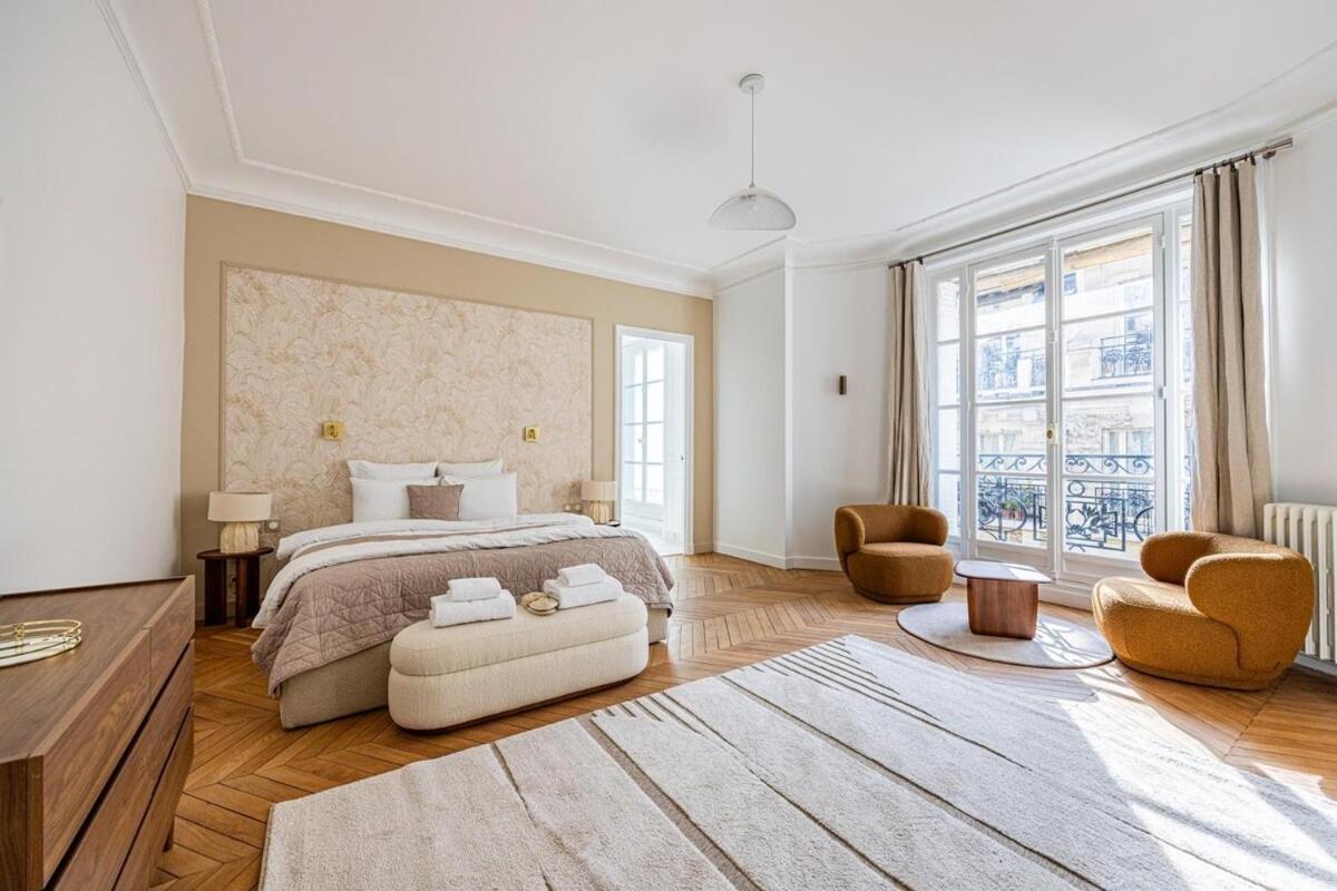 Apartment Luxurious 4 Bedroom Apartment, La Muette Paris