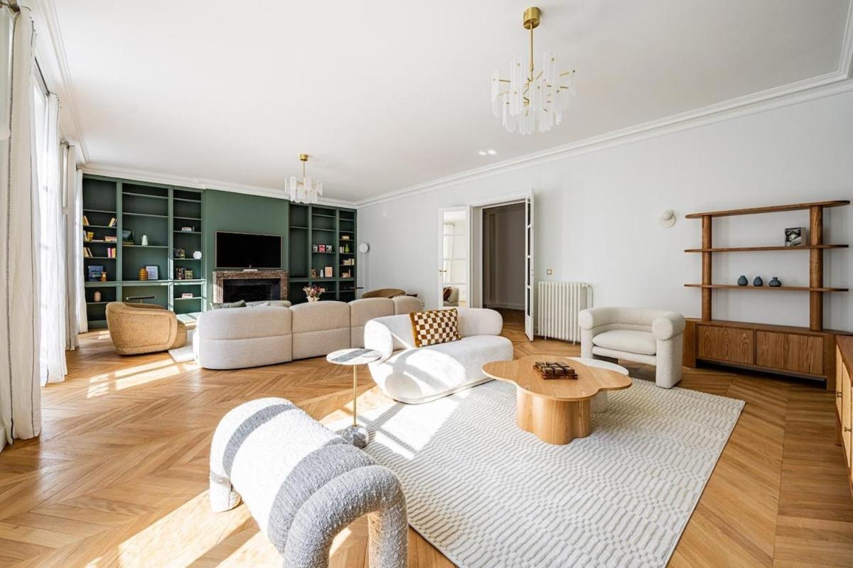 Apartment Luxurious 4 Bedroom Apartment, La Muette *
