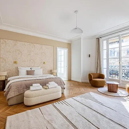 Appartamento Luxurious 4 Bedroom Apartment, La Muette Parigi
