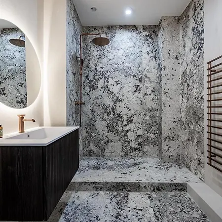 Appartamento Luxurious 4 Bedroom Apartment, La Muette *