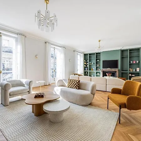 Appartamento Luxurious 4 Bedroom Apartment, La Muette