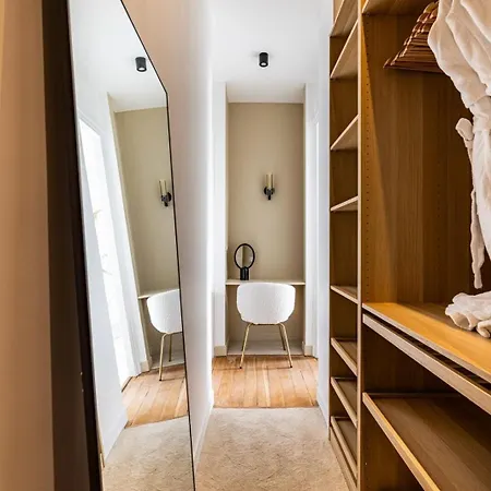 Luxurious 4 Bedroom Apartment, La Muette Appartamento *