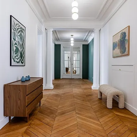 Appartamento Luxurious 4 Bedroom Apartment, La Muette