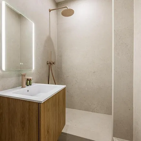 Appartamento Luxurious 4 Bedroom Apartment, La Muette *