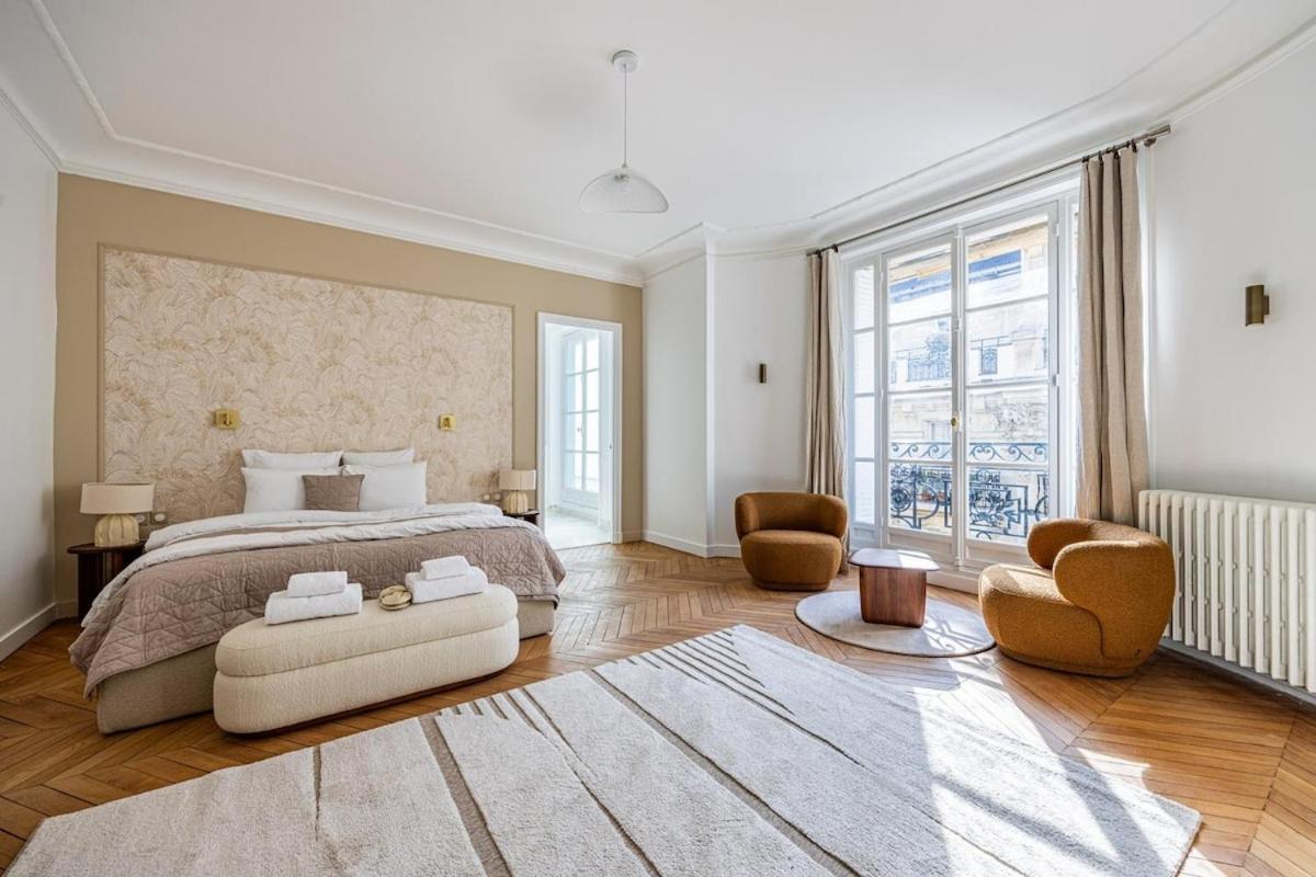 Luxurious 4 Bedroom Apartment, La Muette * Parigi