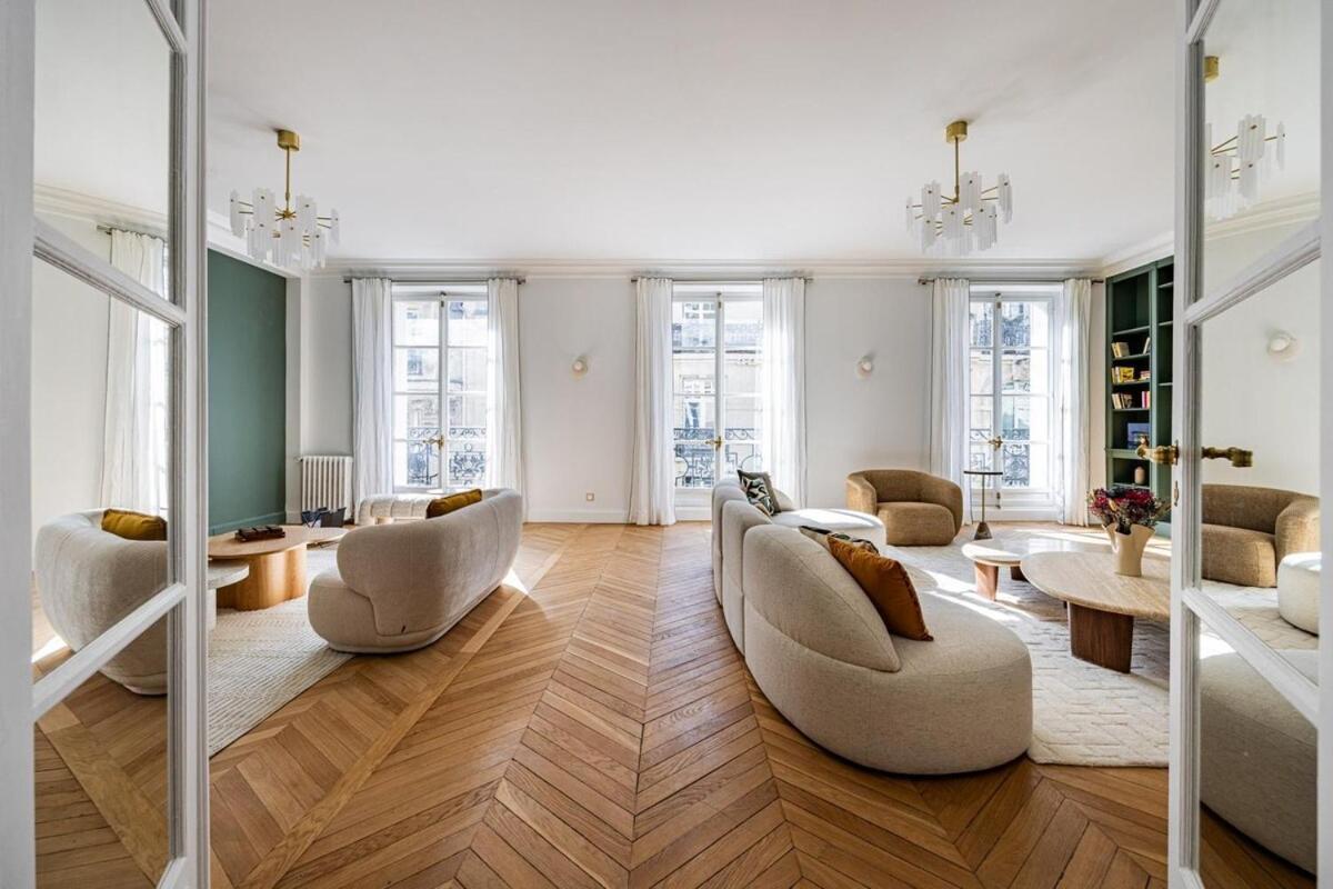 Luxurious 4 Bedroom Apartment, La Muette Appartamento