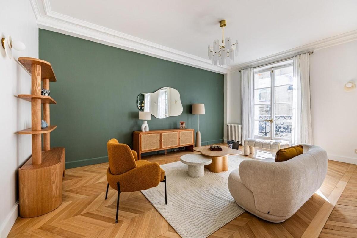 Luxurious 4 Bedroom Apartment, La Muette *