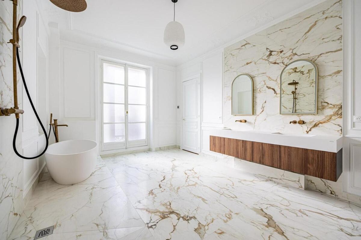 Luxurious 4 Bedroom Apartment, La Muette