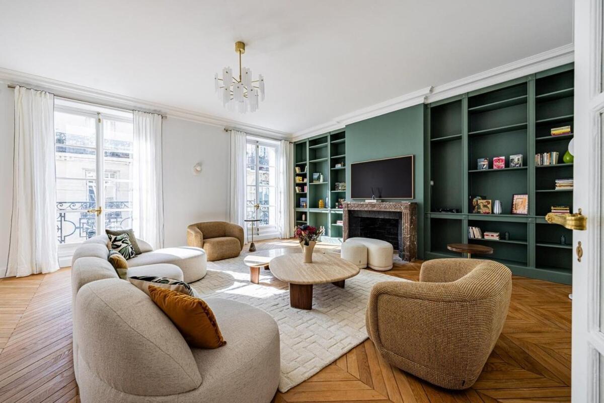 Luxurious 4 Bedroom Apartment, La Muette *