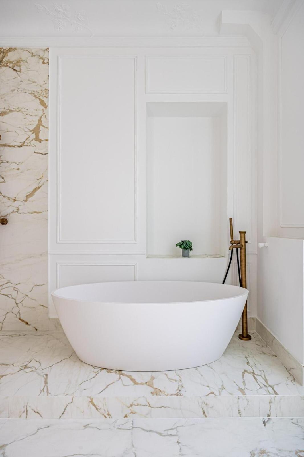 Luxurious 4 Bedroom Apartment, La Muette Parigi