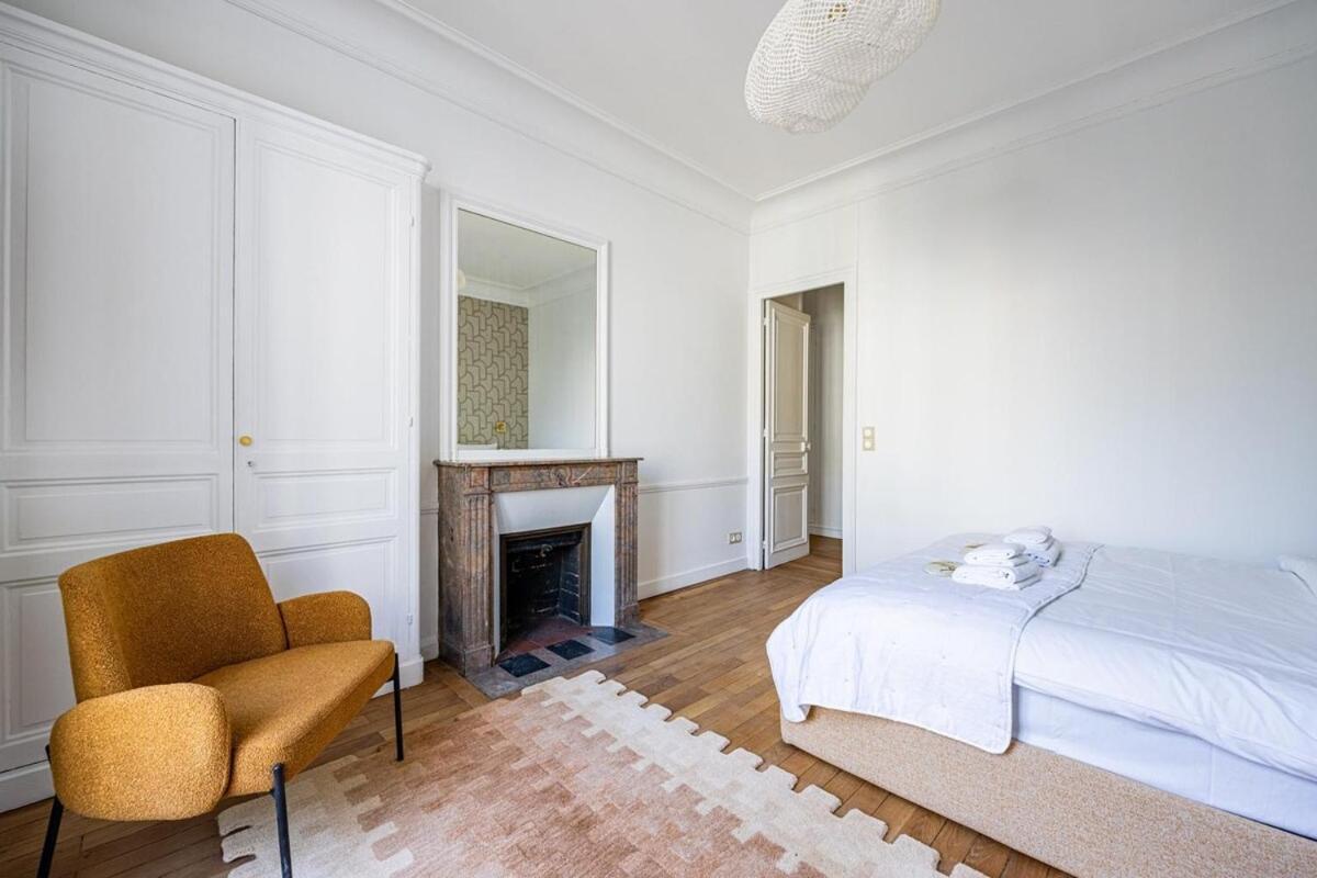 Appartamento Luxurious 4 Bedroom Apartment, La Muette Parigi