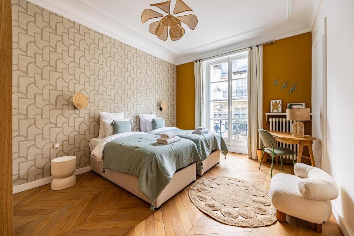 Luxurious 4 Bedroom Apartment, La Muette *